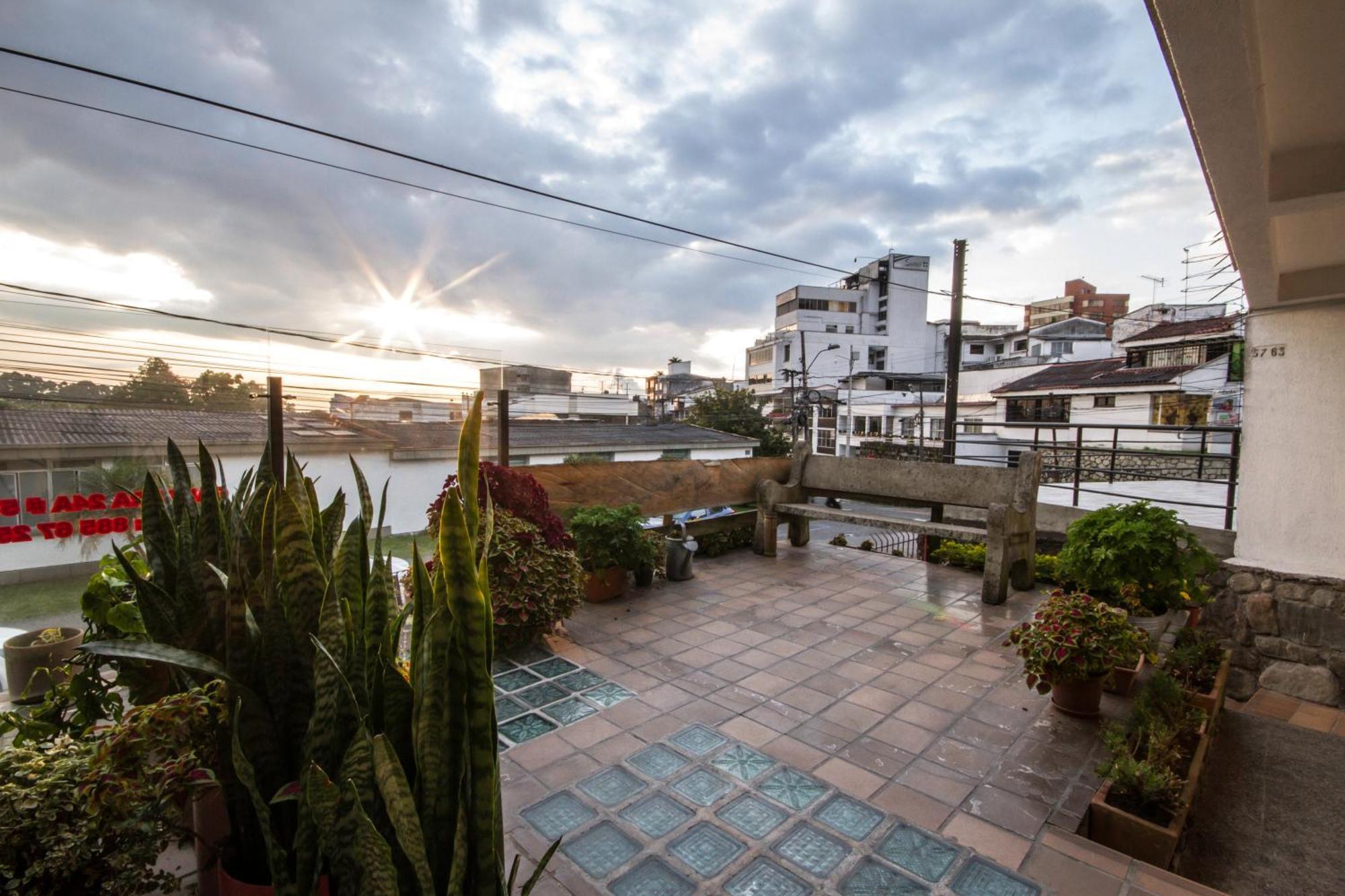 Hostal De La 57 Manizales Ngoại thất bức ảnh